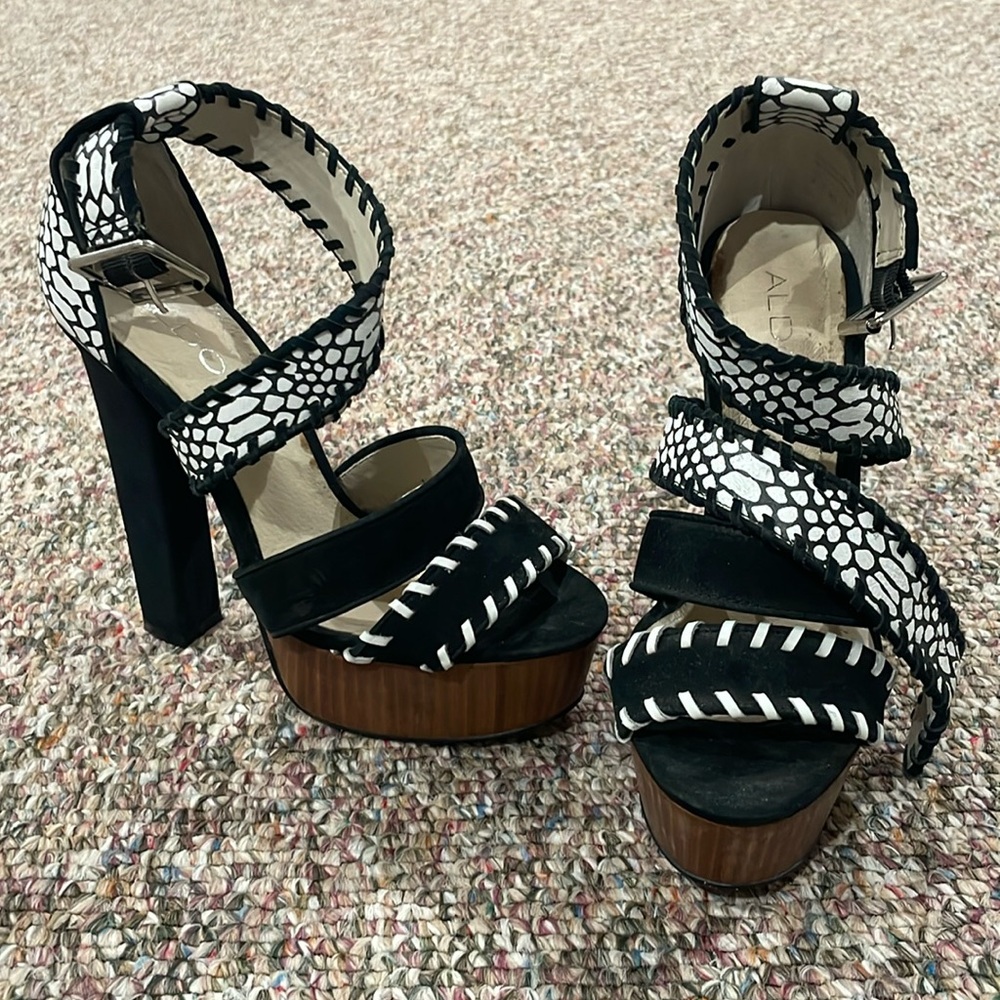 Aldo Sandals